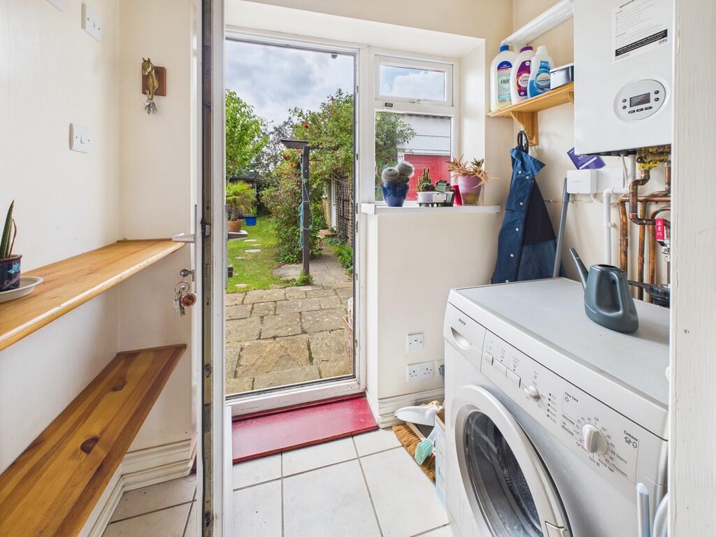 CAM05068G0-PR0035...