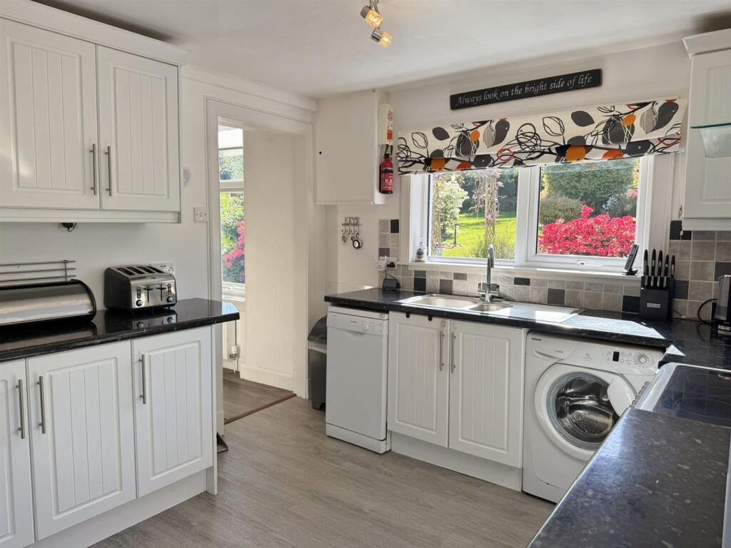 Kitchen to dining room