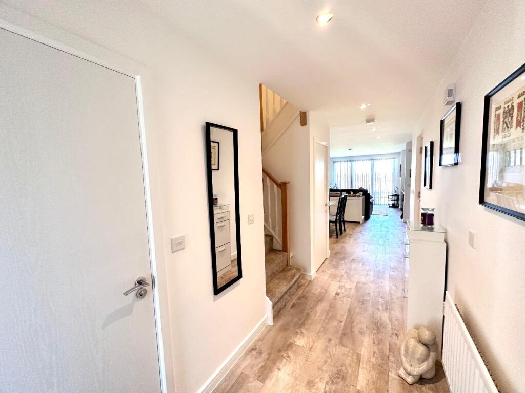 RECEPTION HALLWAY