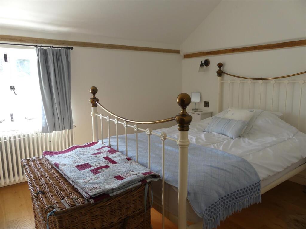 bed 1.JPG