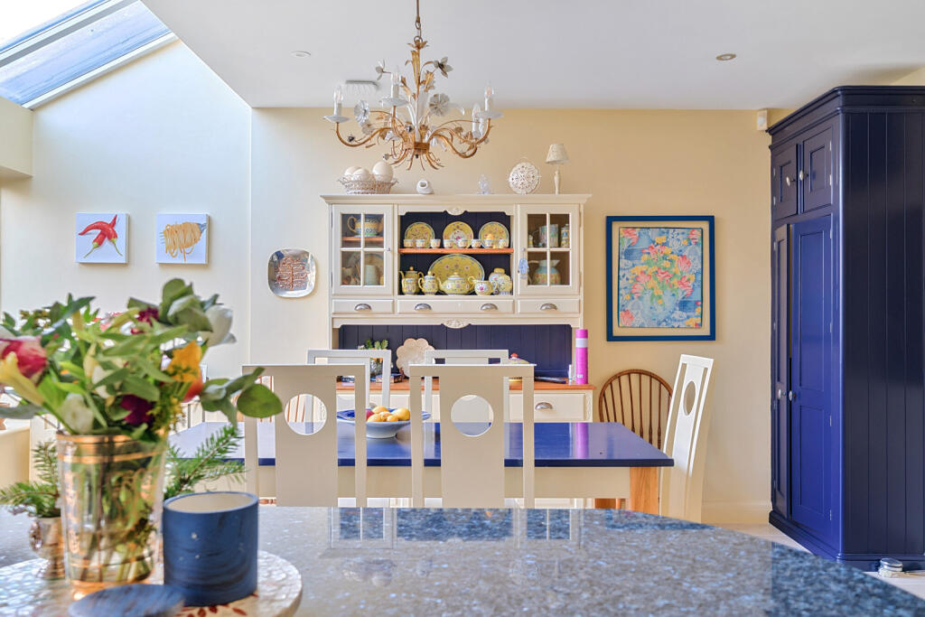 1394641-11-694bce...