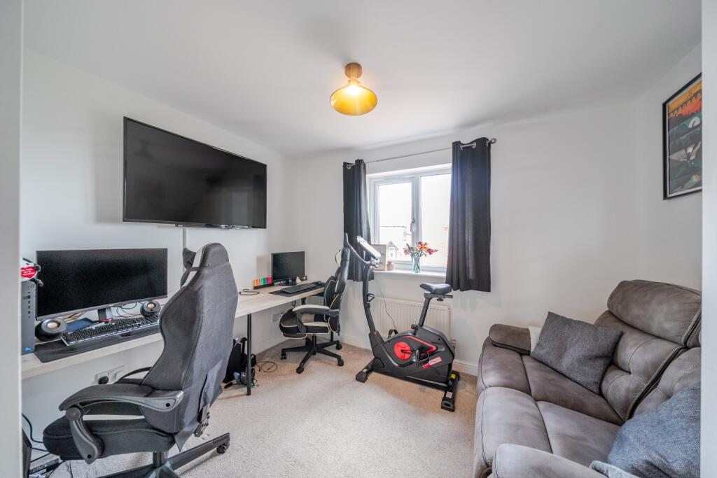 1327092-15-687a37d3370e3