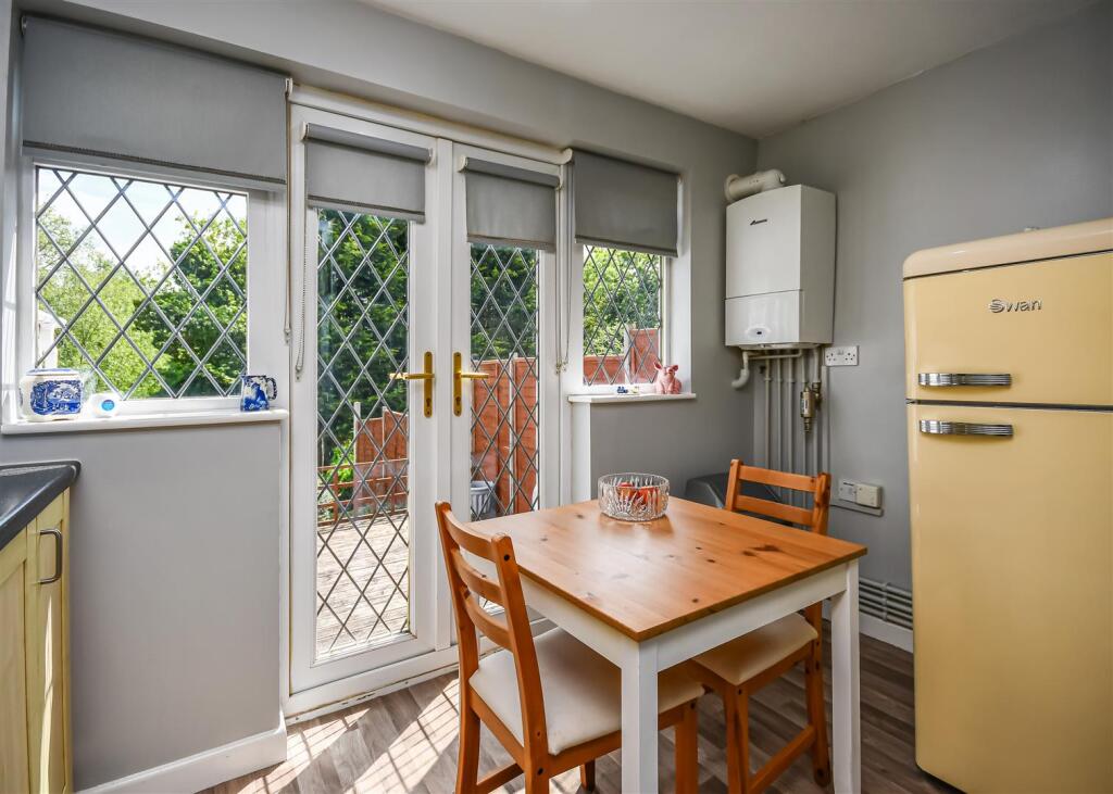 44 Sandringham Road-Kitchen.jpg