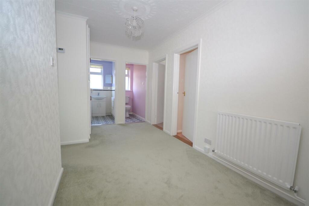 Hallway.JPG