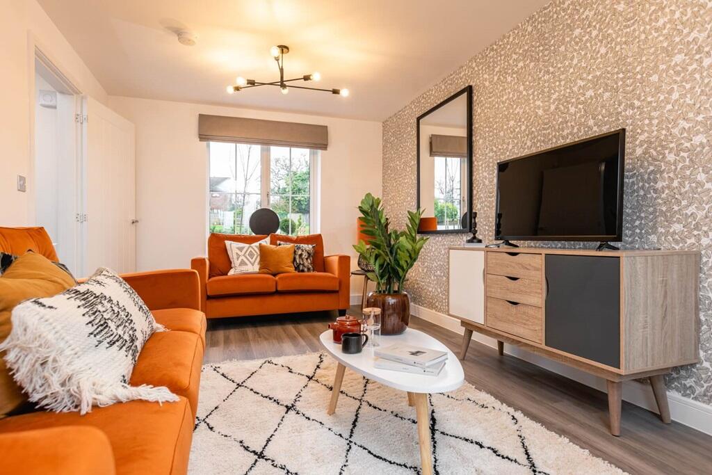 Open plan lounge with plenty of space for two sofas
