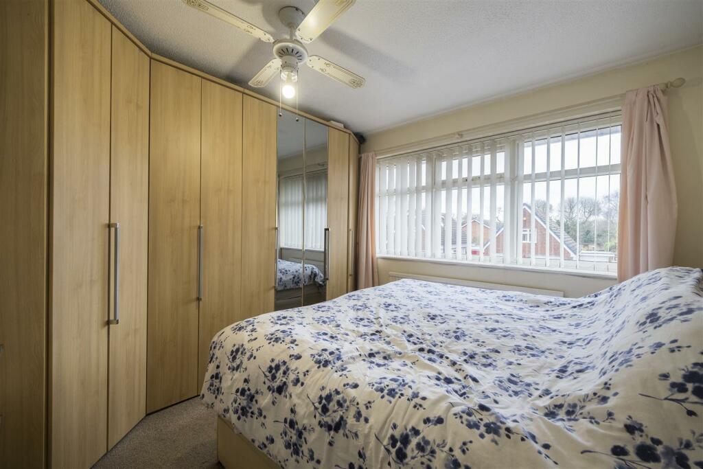 3 Abbots Way-019.JPG