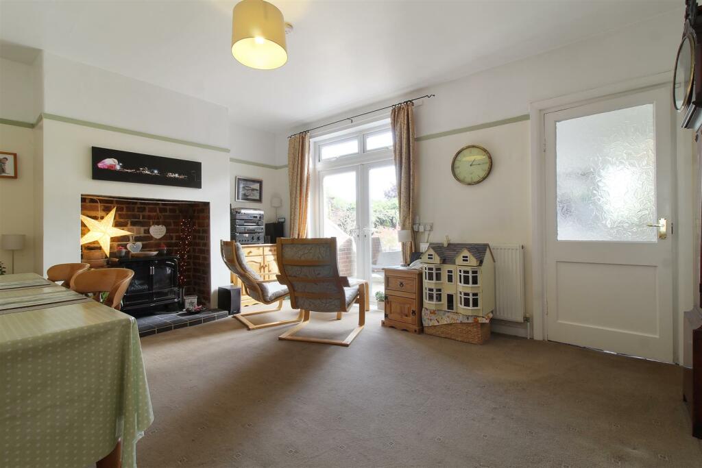 Dining Room.jpg