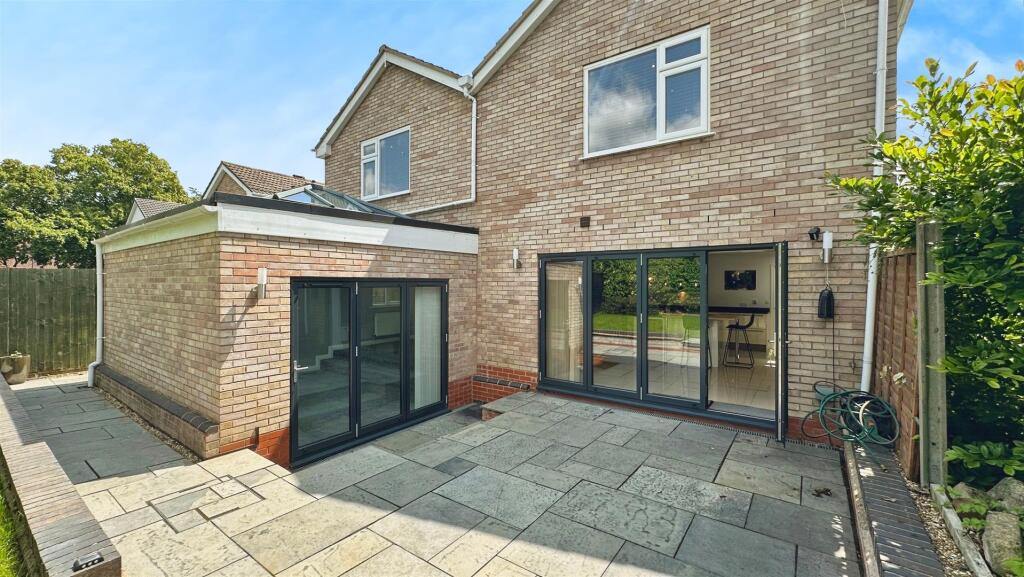 d9ec6f44--49DE-847A-27824A51AE0B-66192-00001564229