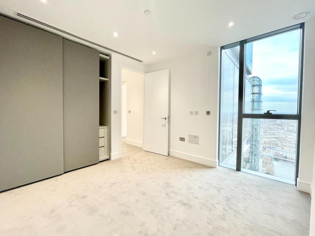 Bedroom 1 .JPG