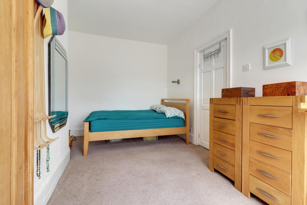 13- Martin Mellor EweMove Colne Valley