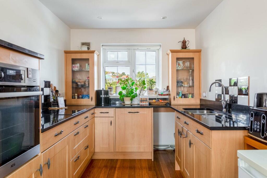 Abbotsbury Close-9.jpg