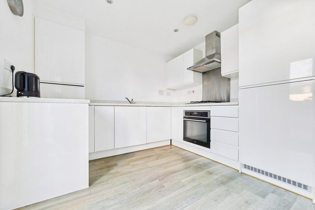 b31c6412-CAM01085...