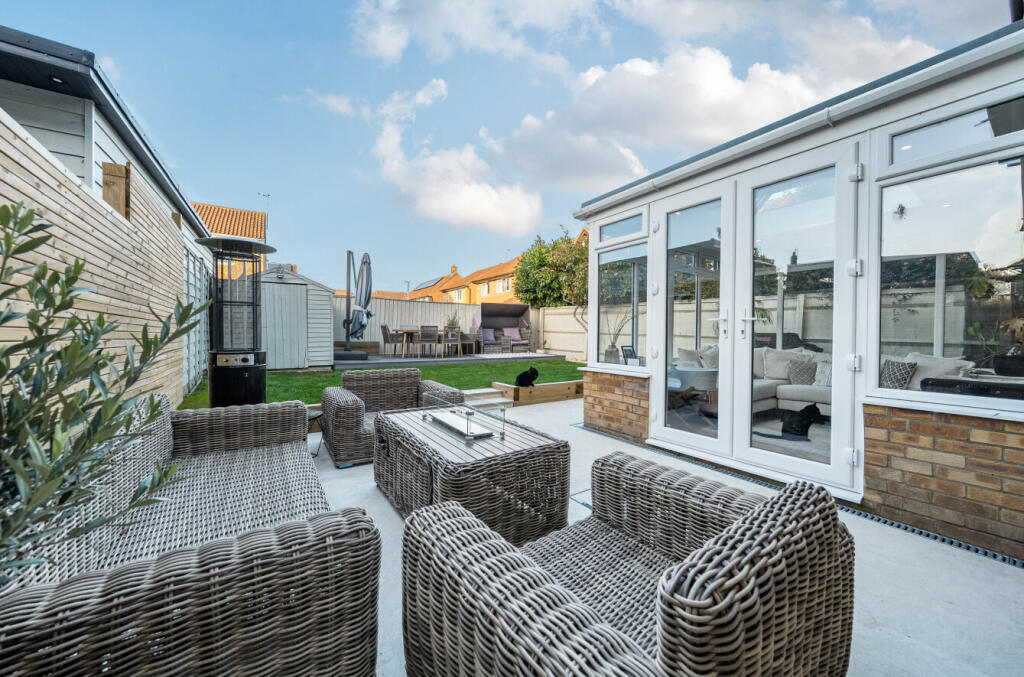 1374622206900f50e577a6