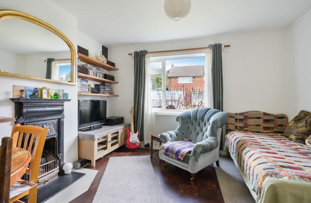 LONGMERE GARDENS,  (4).jpg