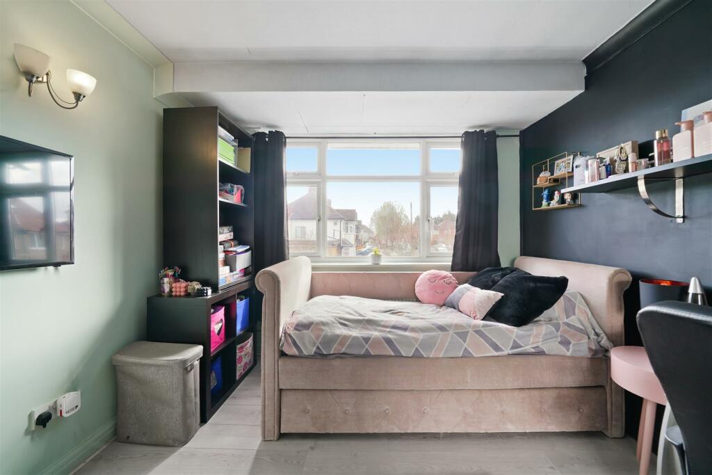 63 Danemead Grove Northolt, Ealing - NIQ4lIpWhiKdl
