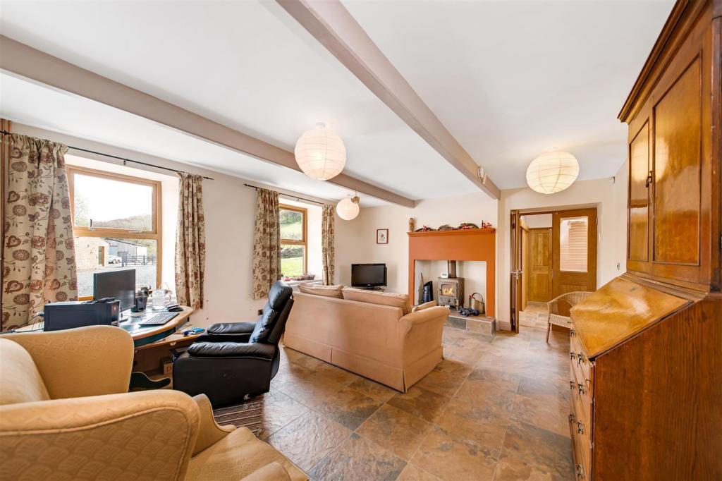 SITTING ROOM