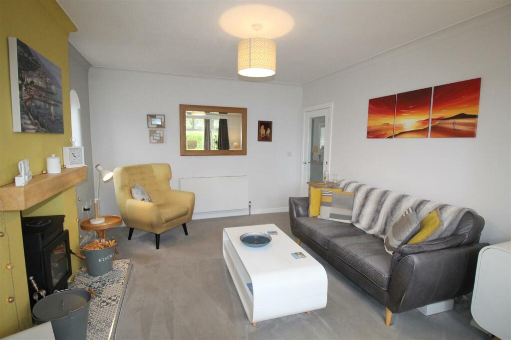 St Thomas Road, 78, lounge, 3.JPG
