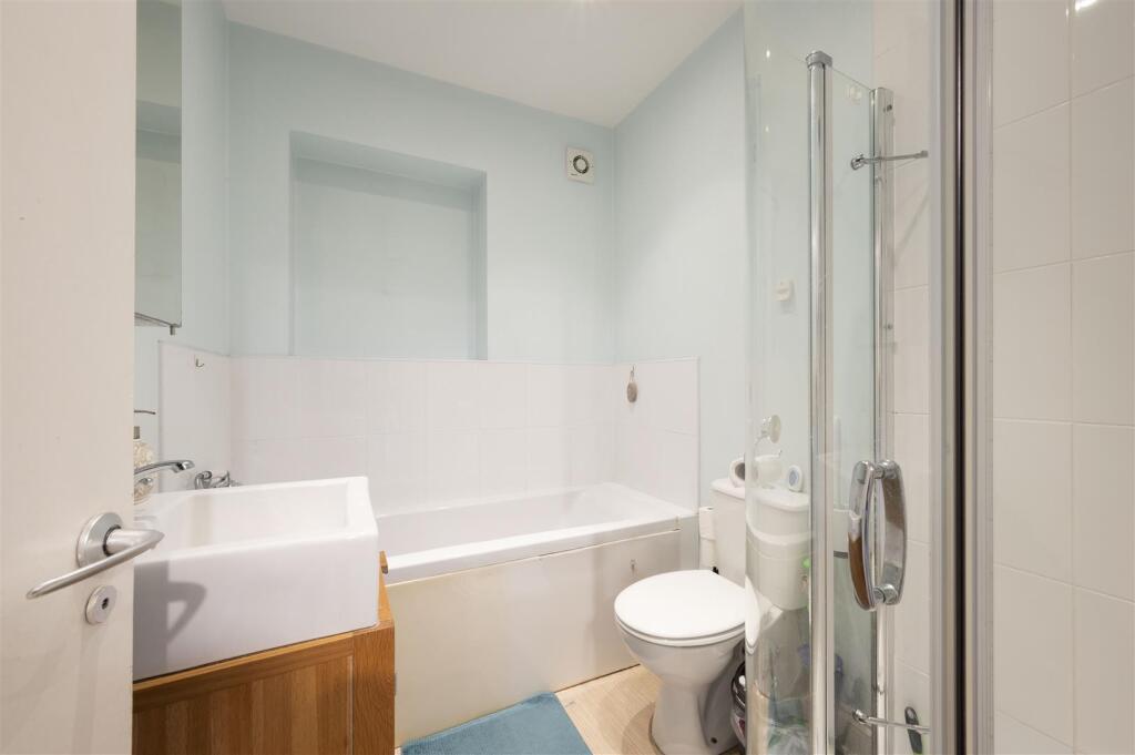 13 B laurel Road,12.jpg