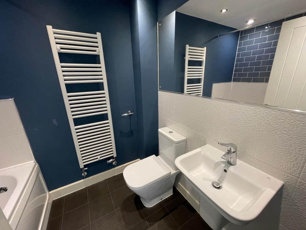 willan place 11 bath