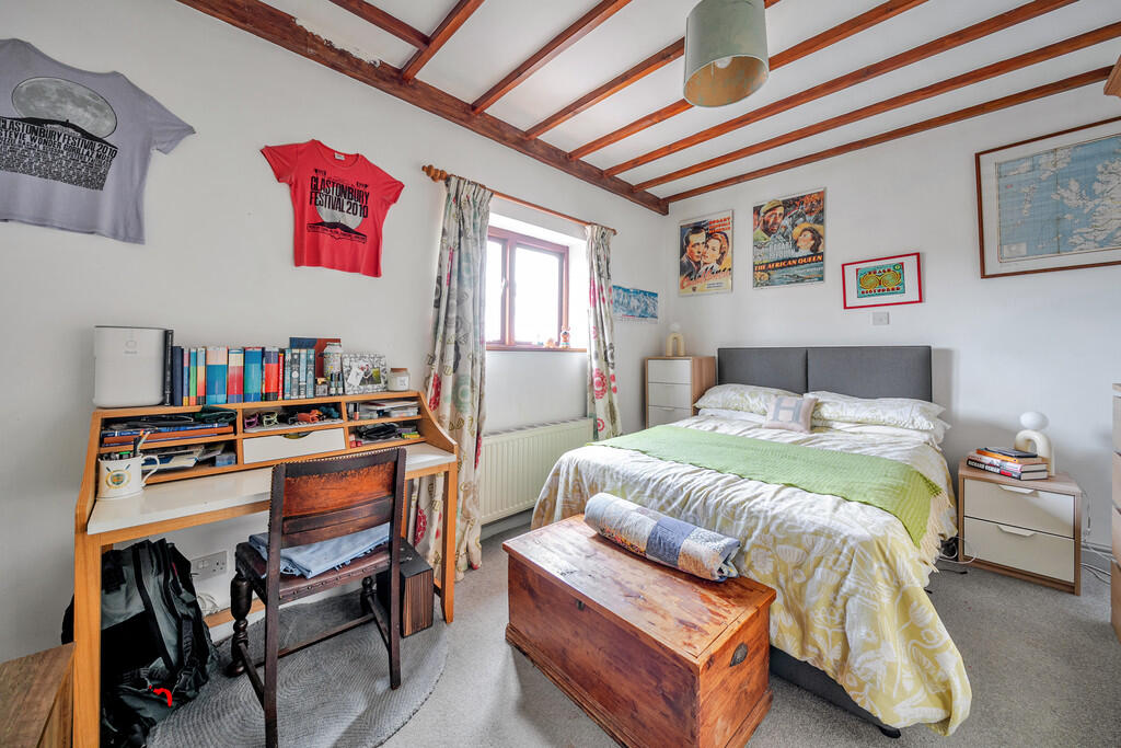 1302462-17-684852...