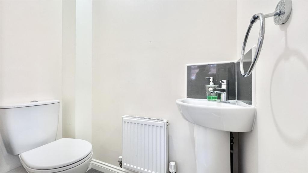 Downstairs WC.jpg