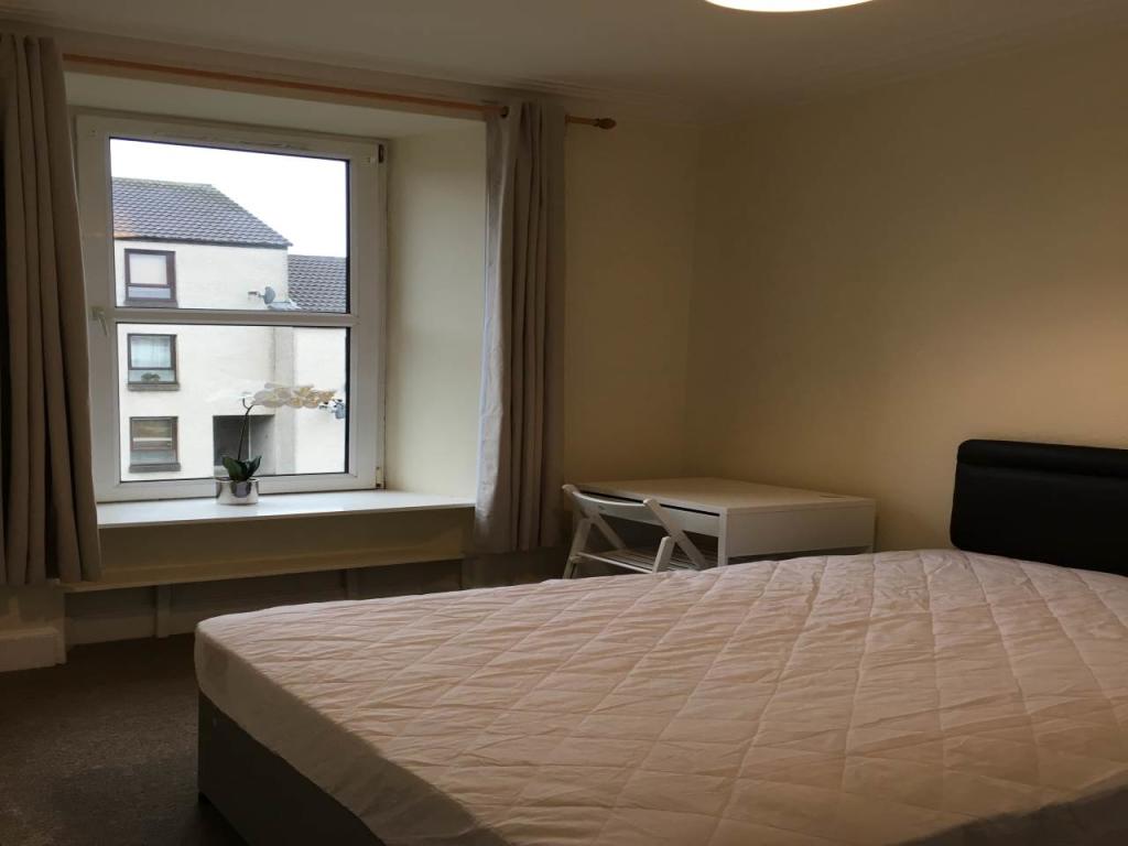 Bedroom2
