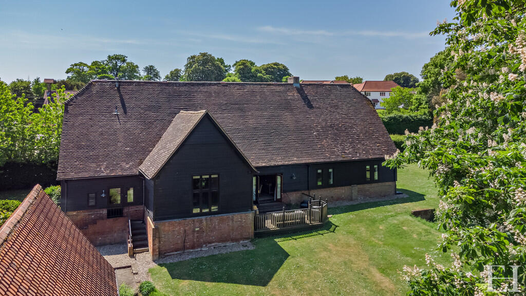 8645646-exteriorW...