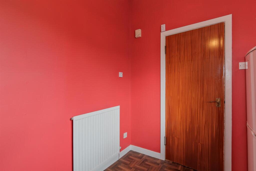006-29 Miller Street, Wishaw, ML2 7BB.jpg