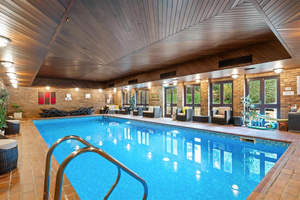 Flat 58 The Oasis080.jpg