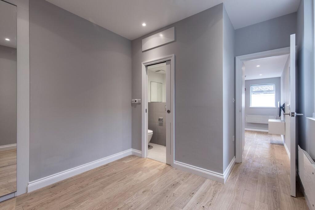 bedroom (example)