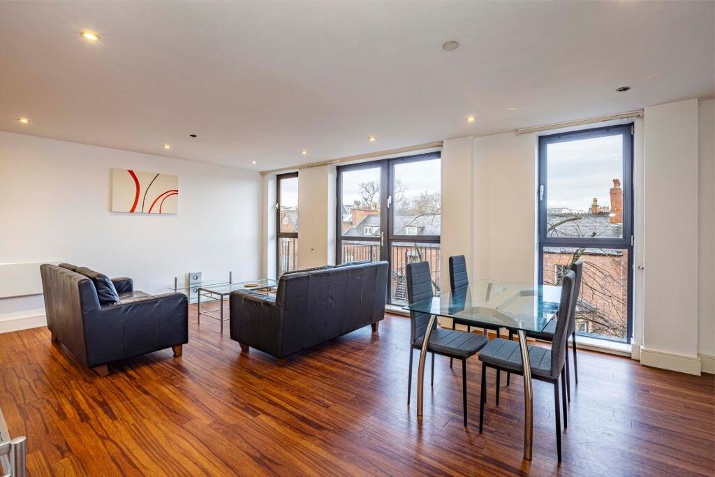 Living/Dining Room