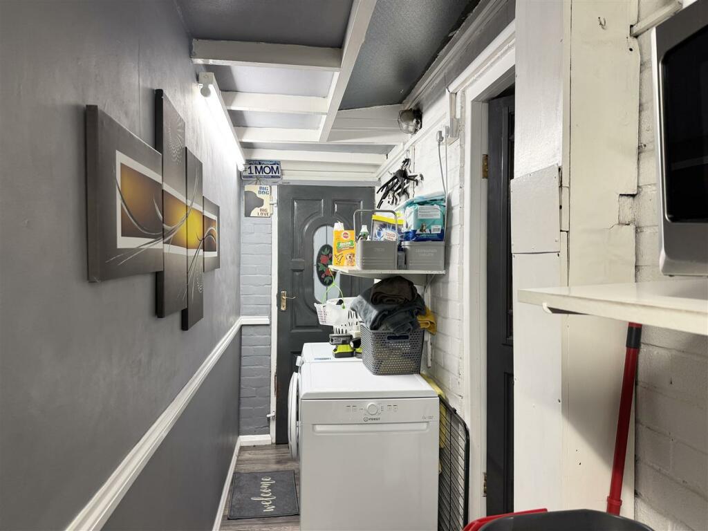 Side Passage