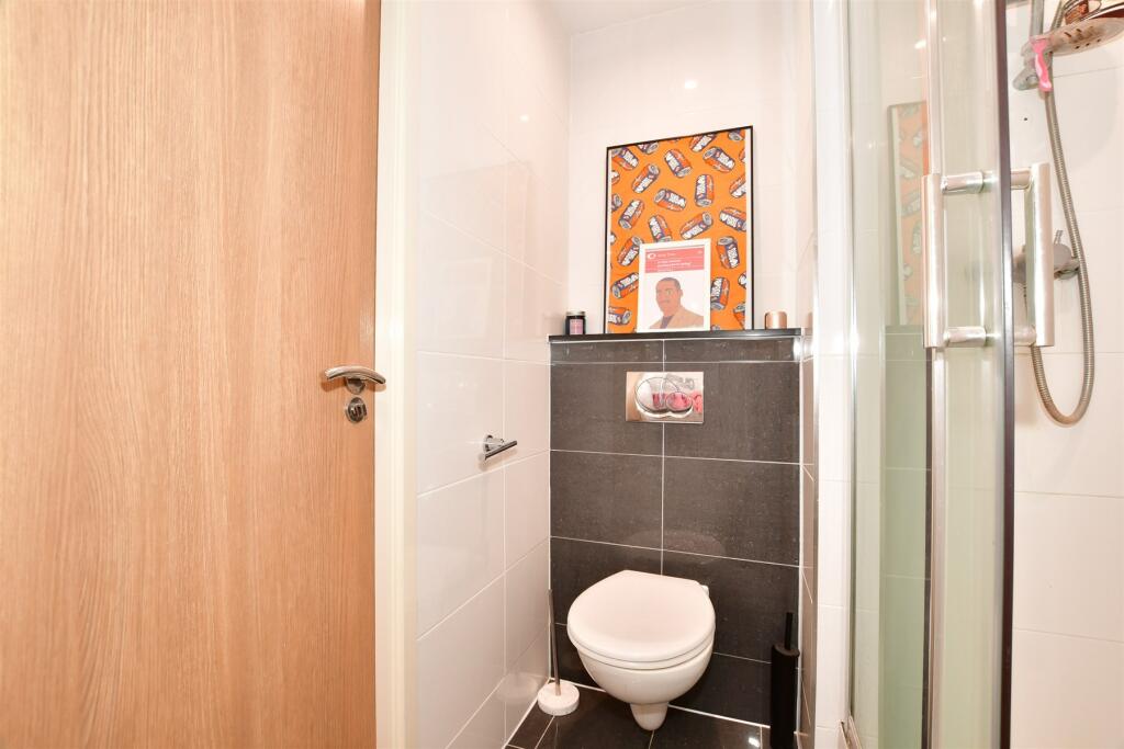 Ensuite Shower Room