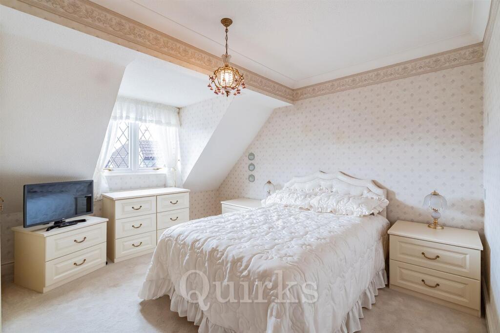 20 Coopers Drive-HR22.jpg