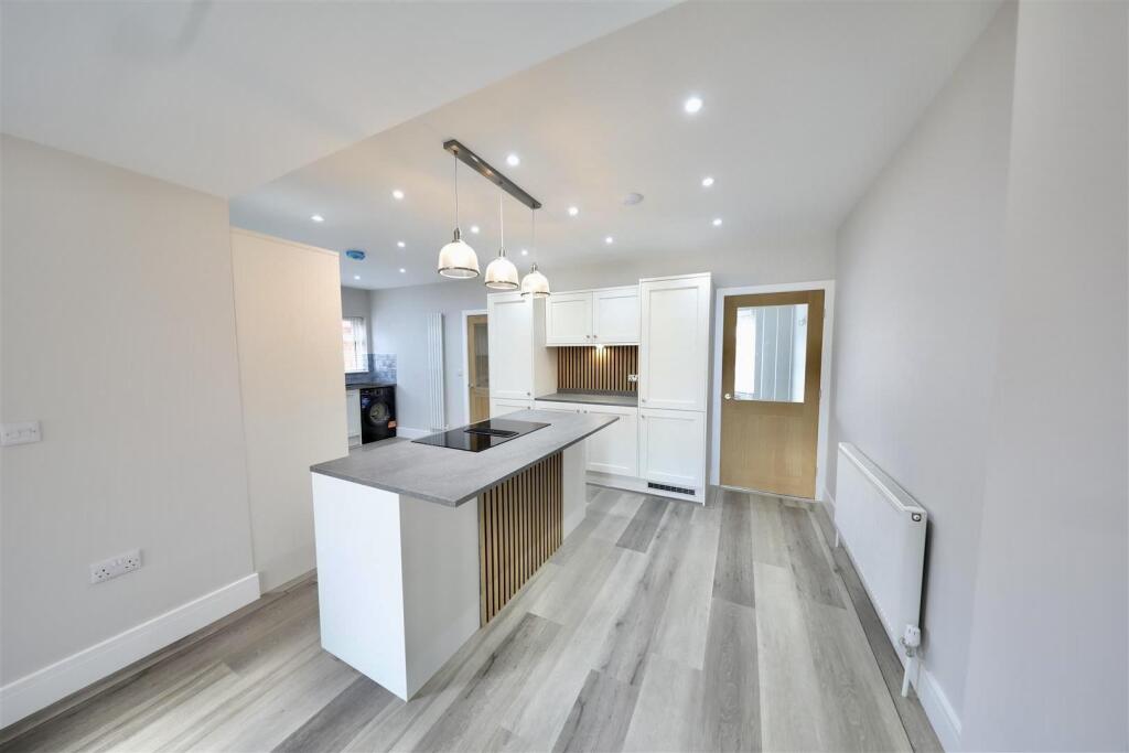 Open plan kitchen diner