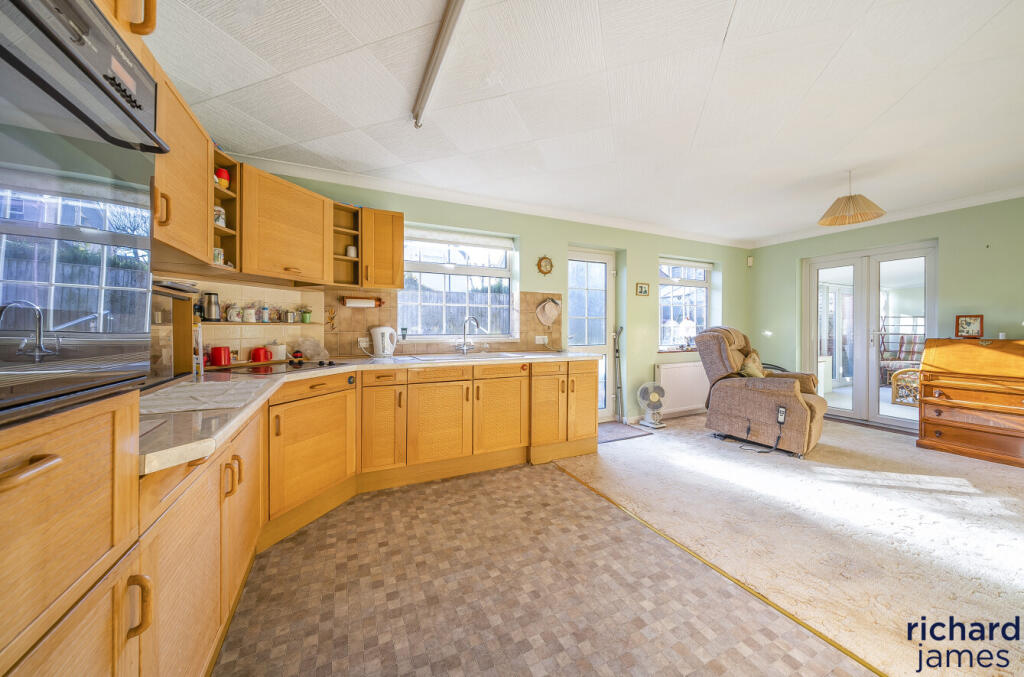 82b680a8-4c1a-485...