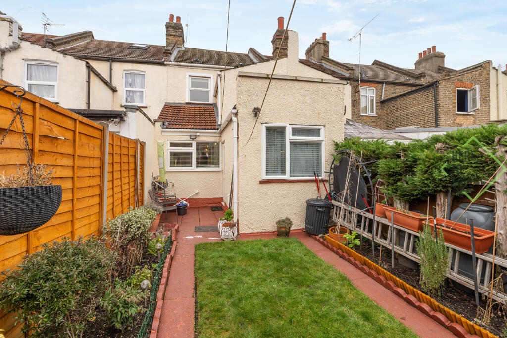 Cornwallis Grove N9-11