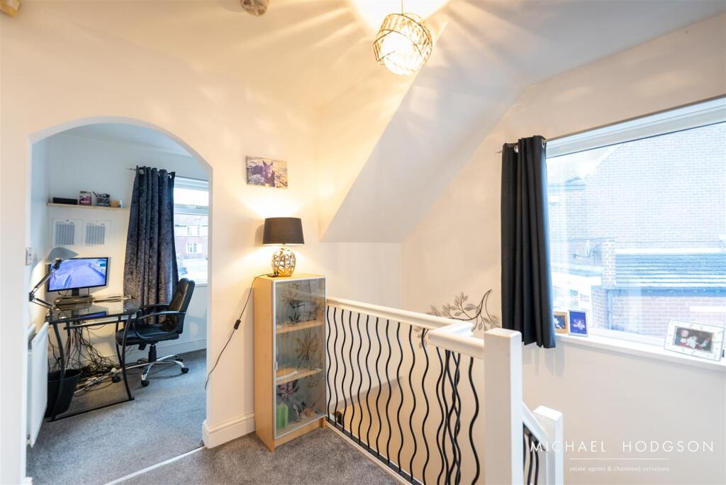 48, Belle Vue Park West-27.jpg