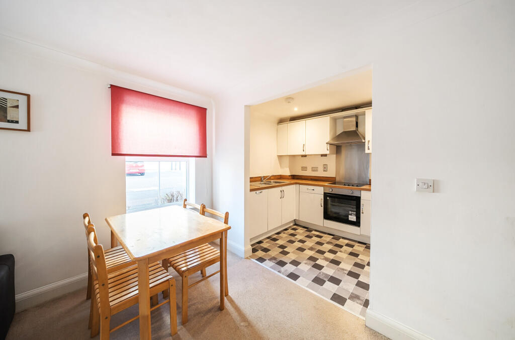 Kitchen/Dining