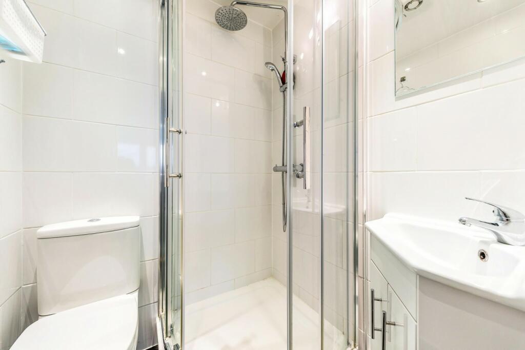 Master En Suite Bath
