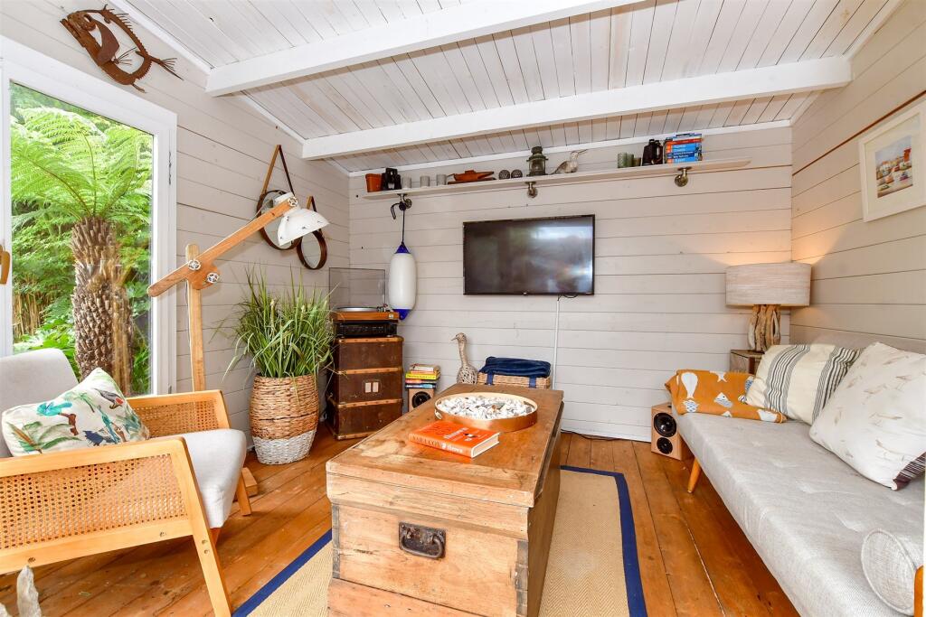 Workshop/Outbuildings