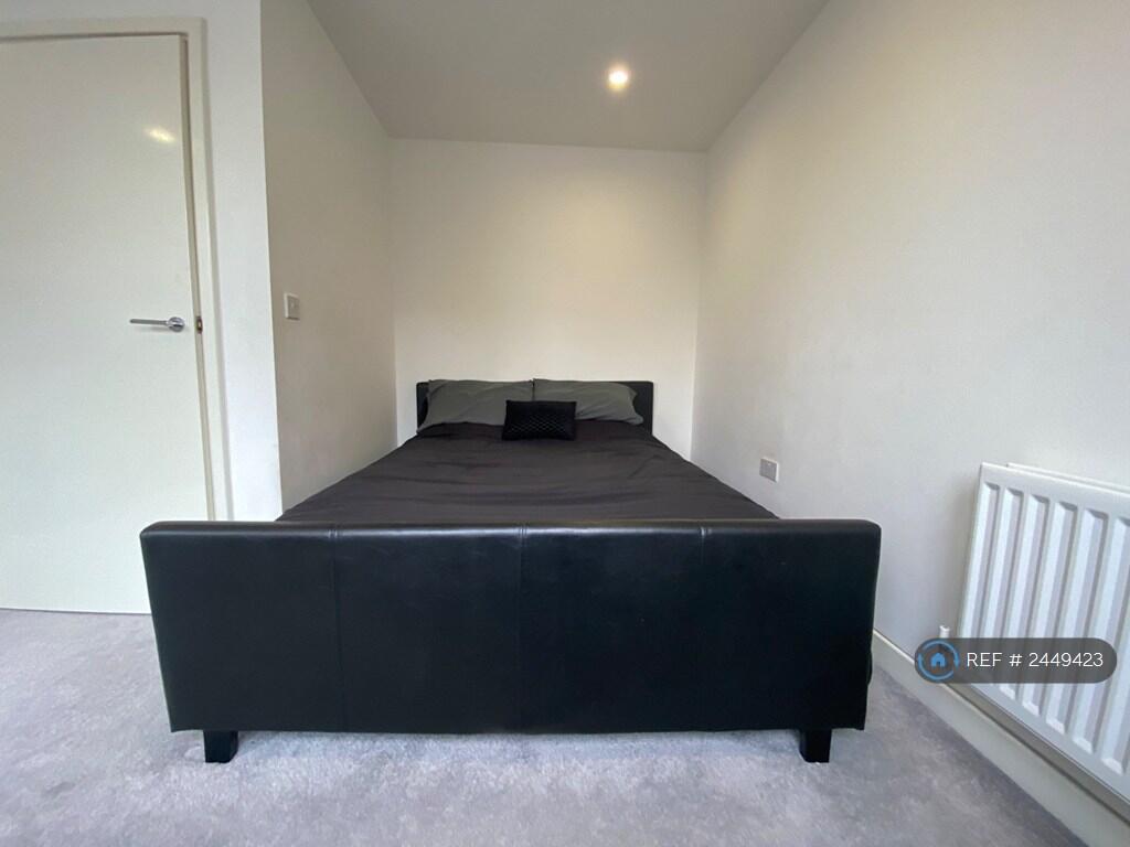 Double Bedroom