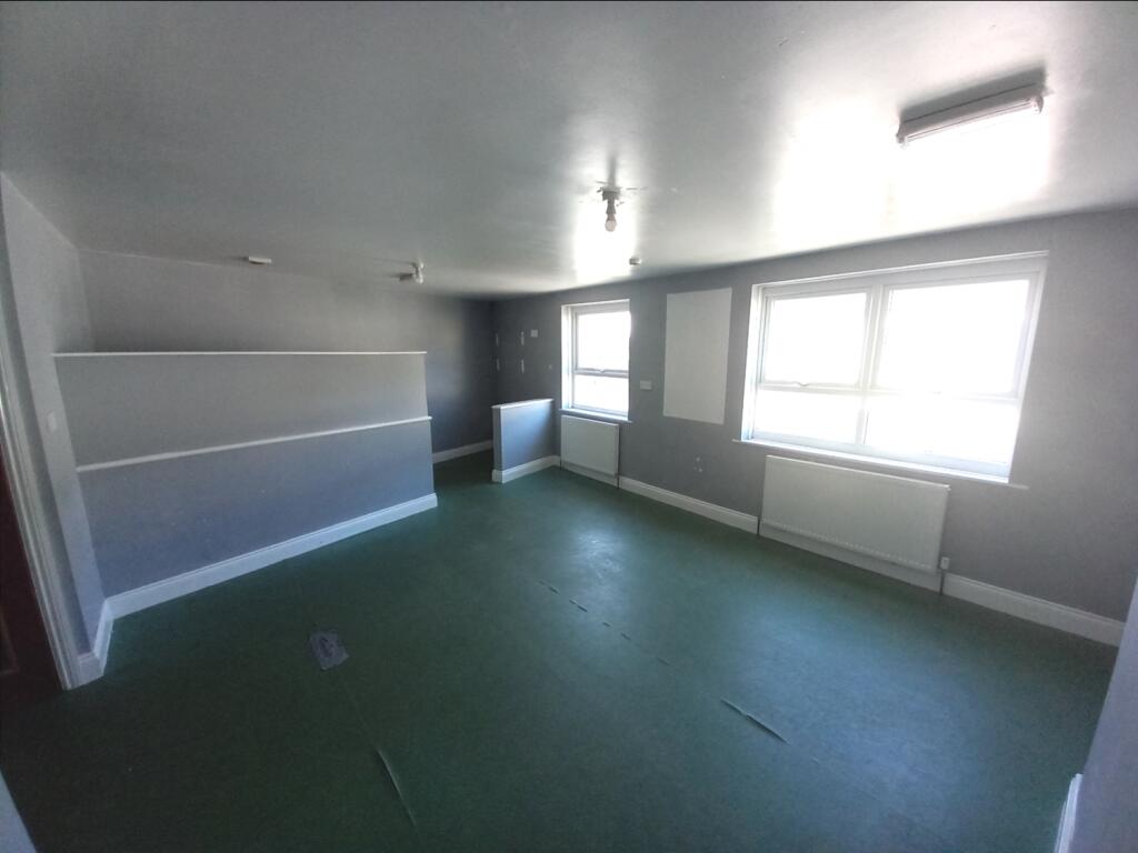 FIRST FLOOR RECEPTION ROOM