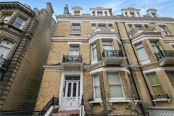 5, 25 First Avenue.jpg