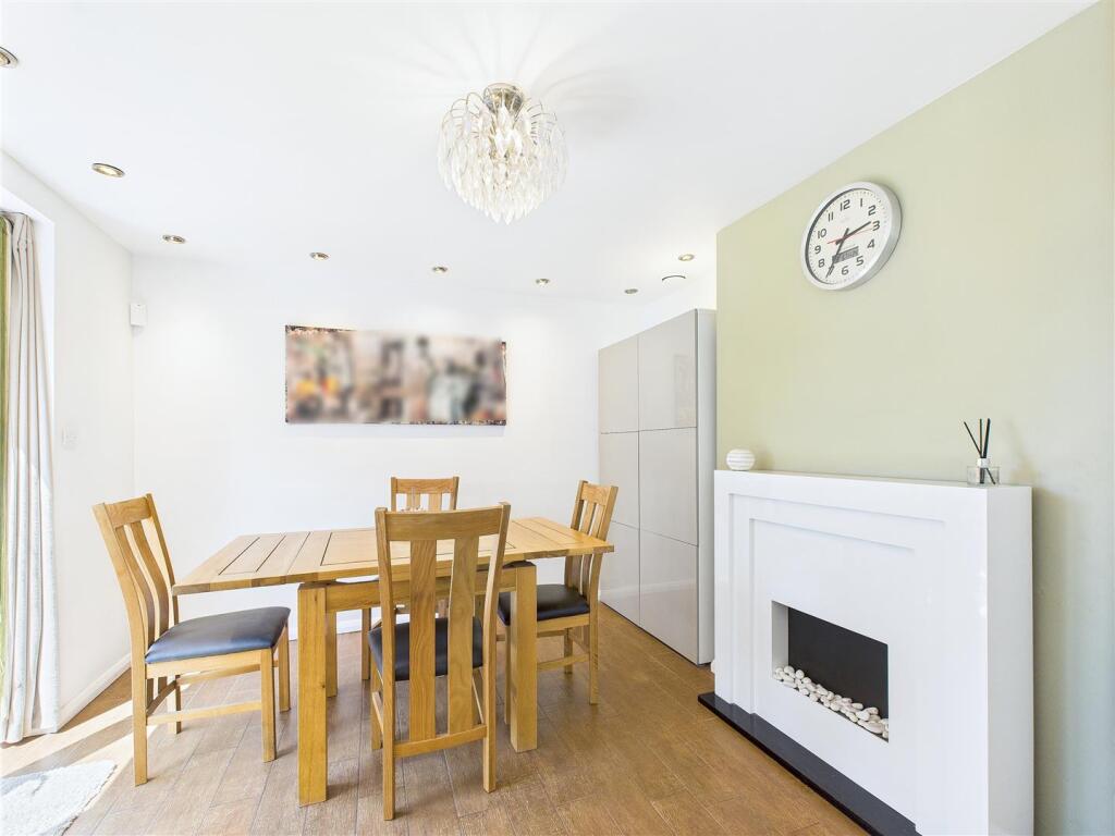 Empire Road, Burton Upon Trent (8).jpg