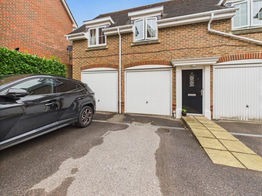 Garage &amp; Parking