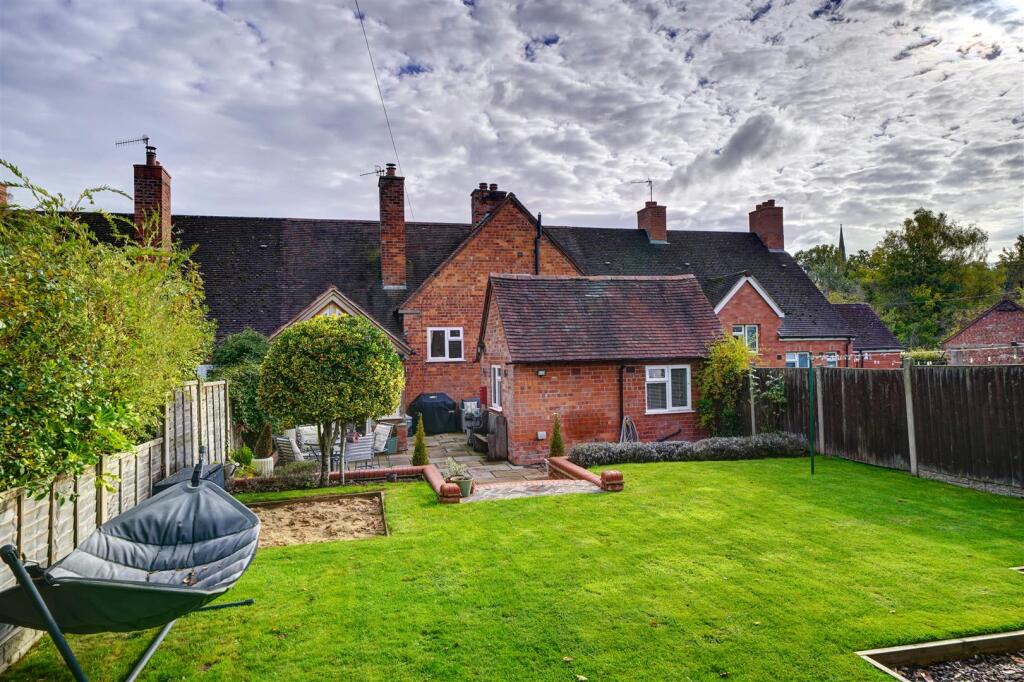 13 Apple Tree Walk (21).jpg