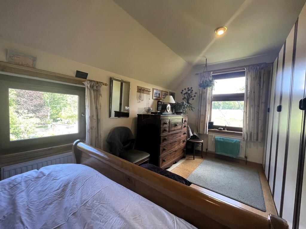 6 Bedroom 3b.JPG