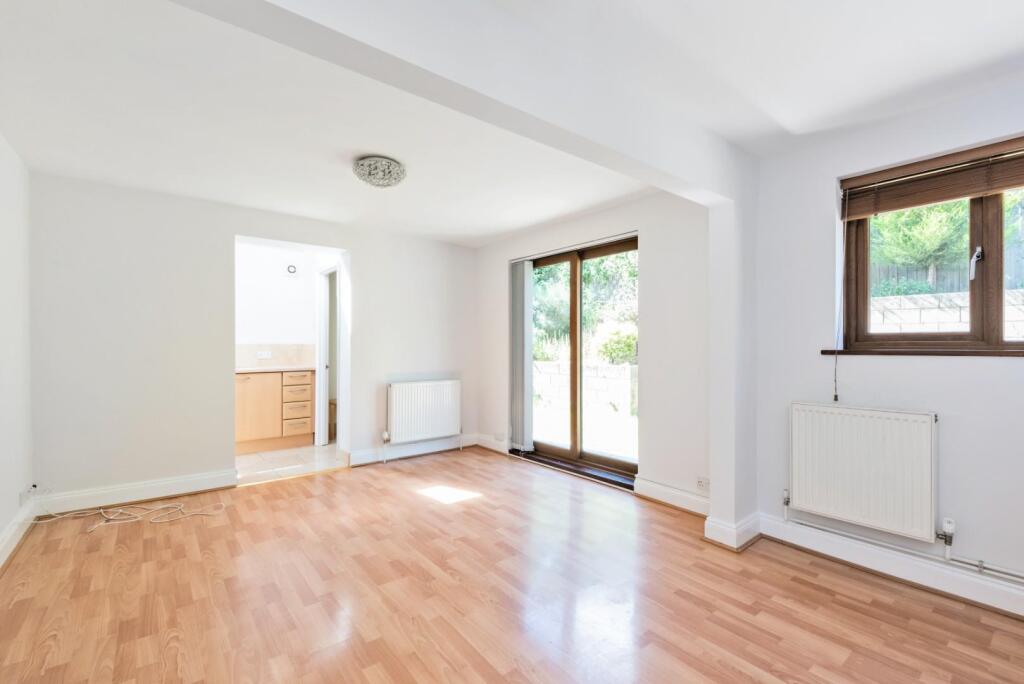 4 The Orchard, Westfield Park South, Newbridge, Ba