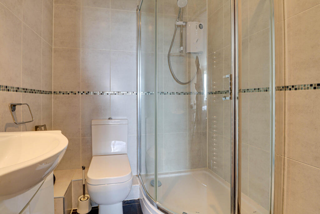 En suite Shower Room